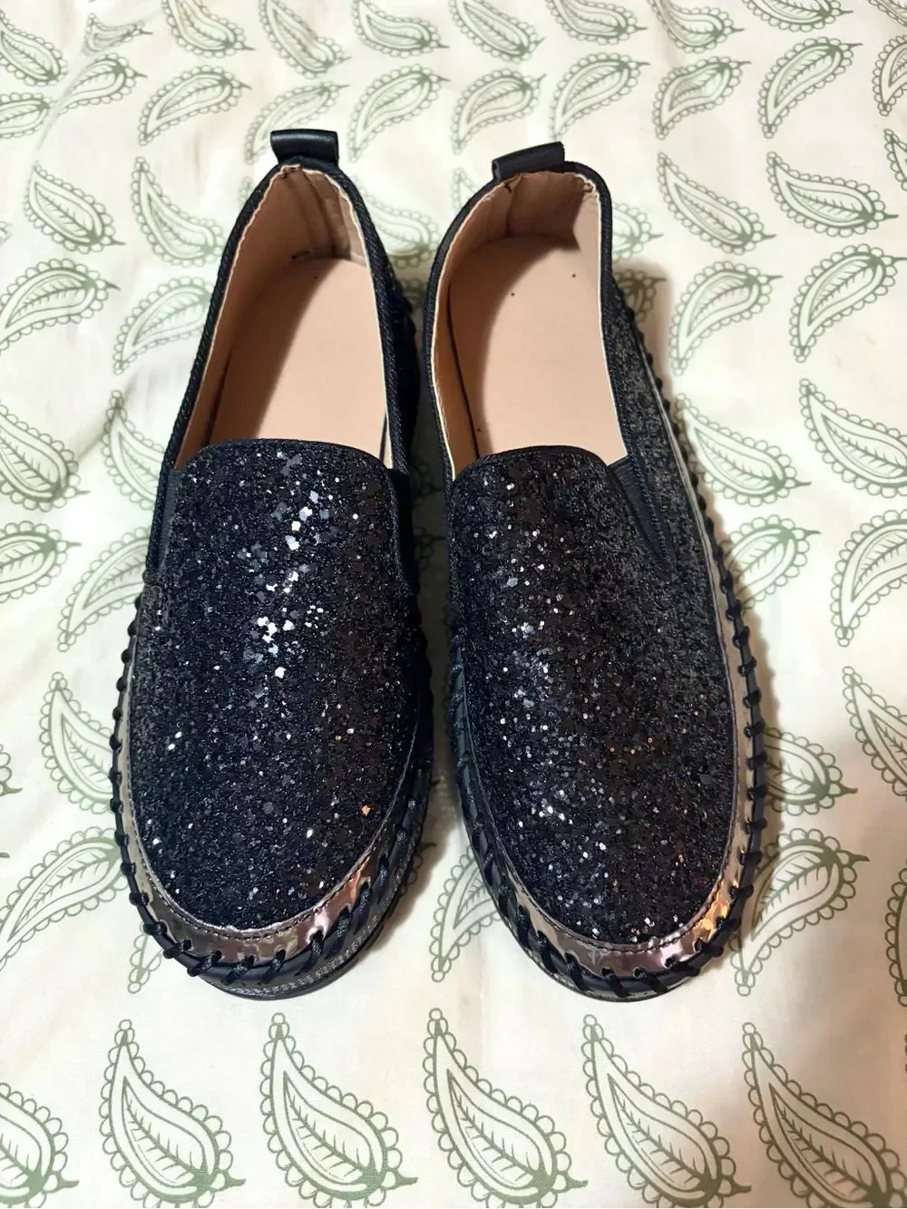 Novelty Sneakers Cushioned Black Glitter Loafers Silver Trim Slip-On 37 (6.5)